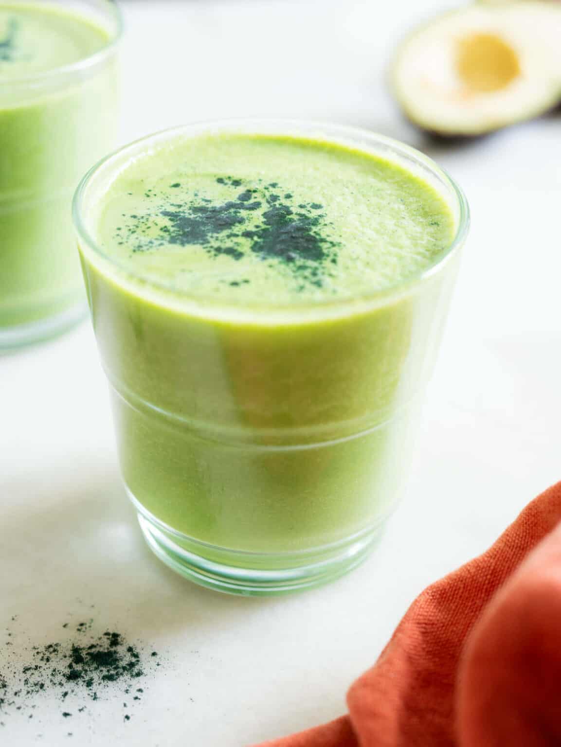 Green Smoothie Recipe with Avocado (Creamy & Healthy)