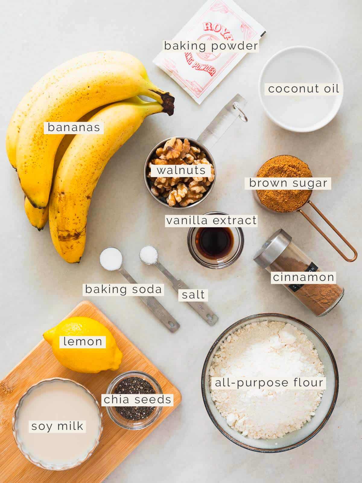 mini banana muffins ingredients.