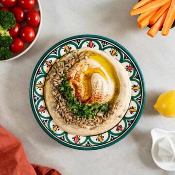 green lentil hummus featured image.