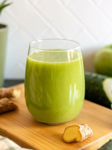detox green juice recipe.