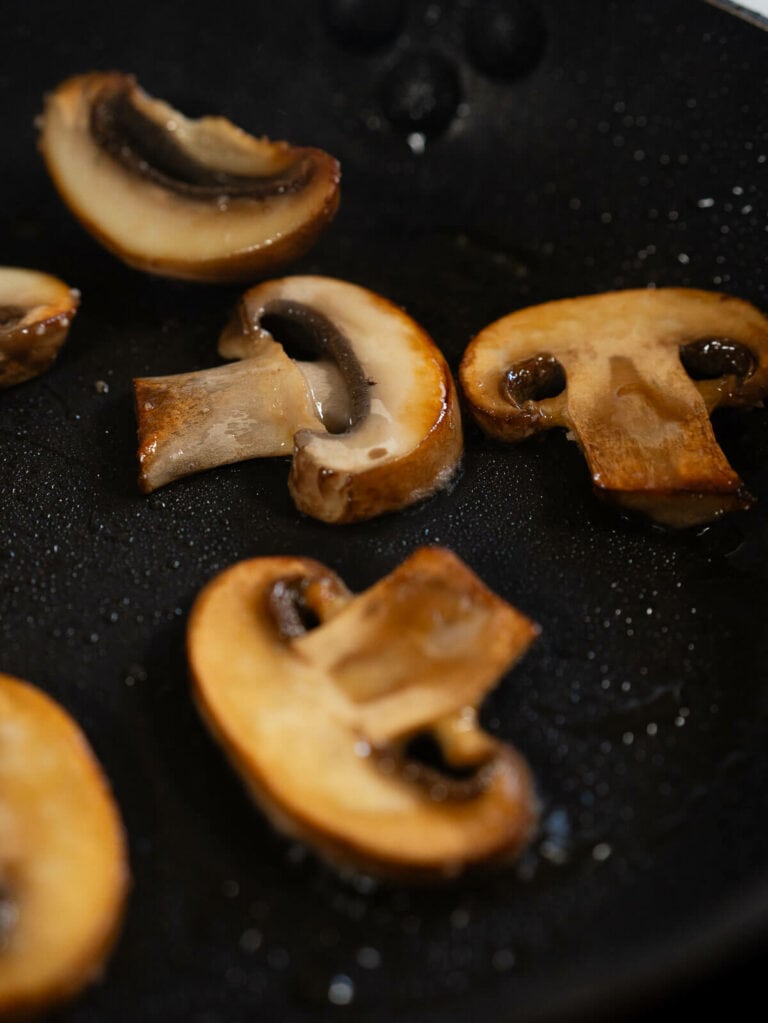 Mushroom Soup without Cream (One-Pot)