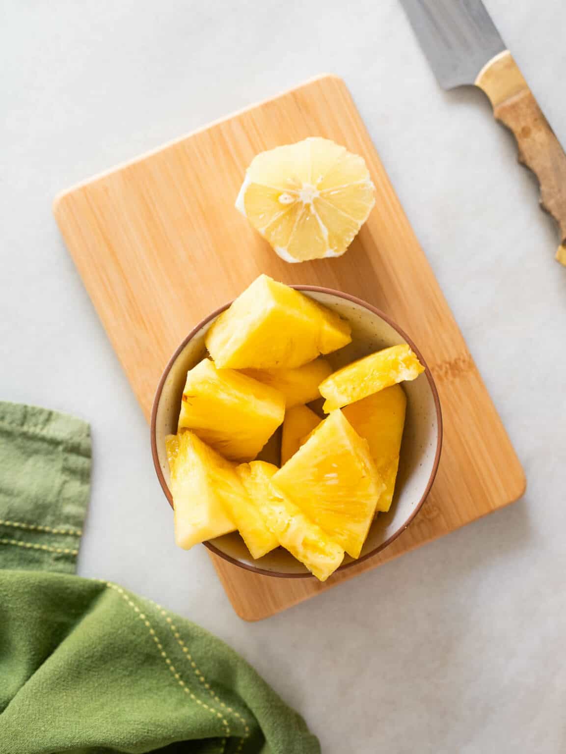 Pineapple Juice for Sore Throat (Juicer or Blender)