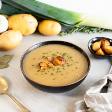 healthy leek and potato soup.
