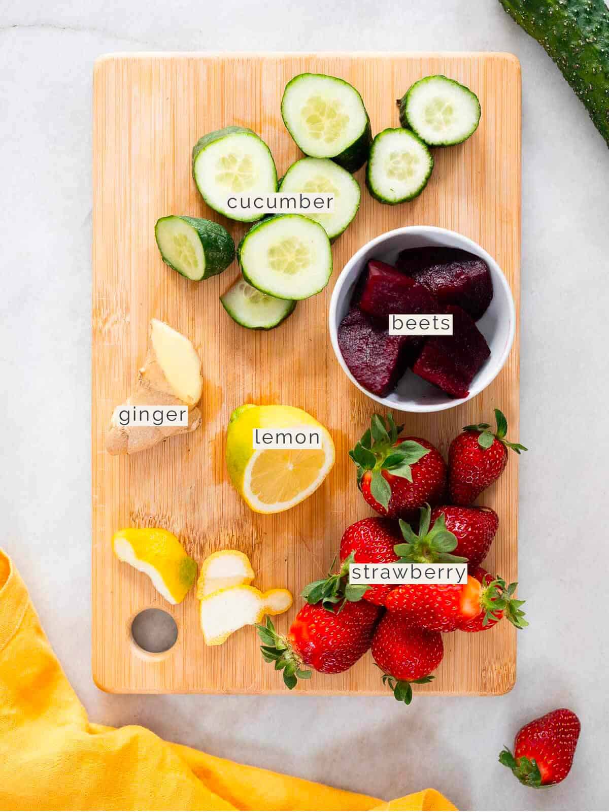 labeled ingredients to make juice for bloating.