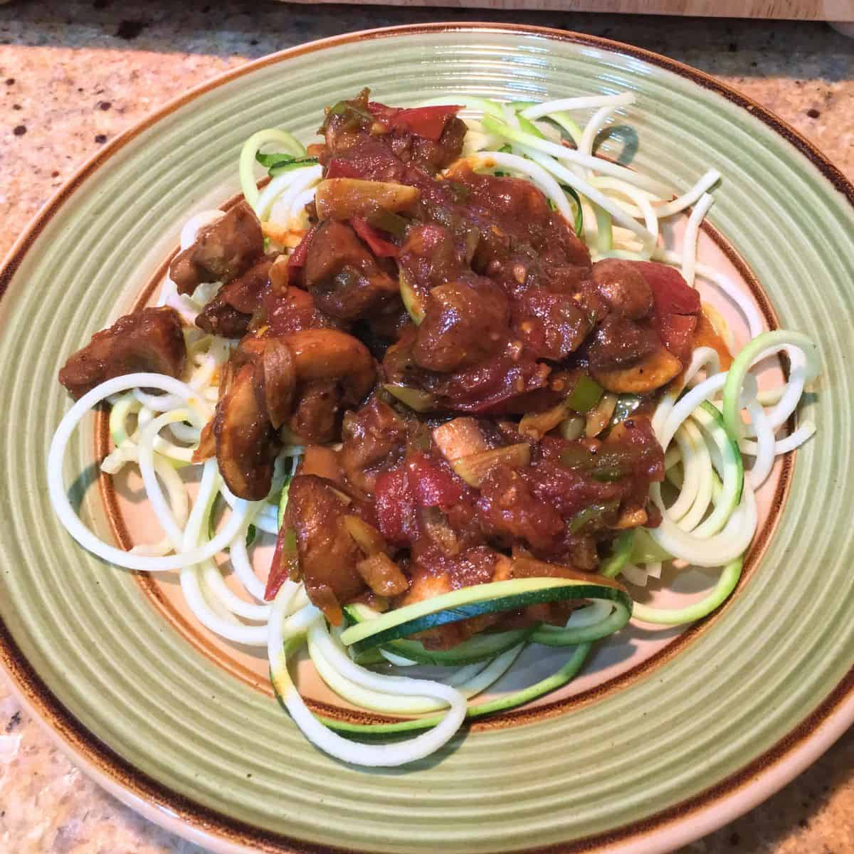 zucchini noodles with mushroom marinara sauce